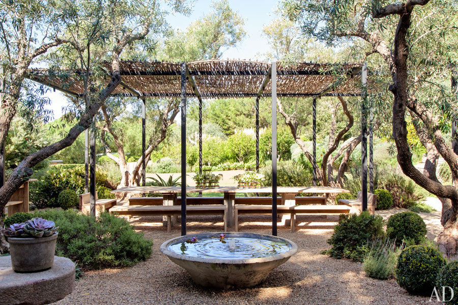dam-images-celebrity-homes-2014-patrick-dempsey-patrick-dempsey-malibu-home-12-outdoor-dining-area