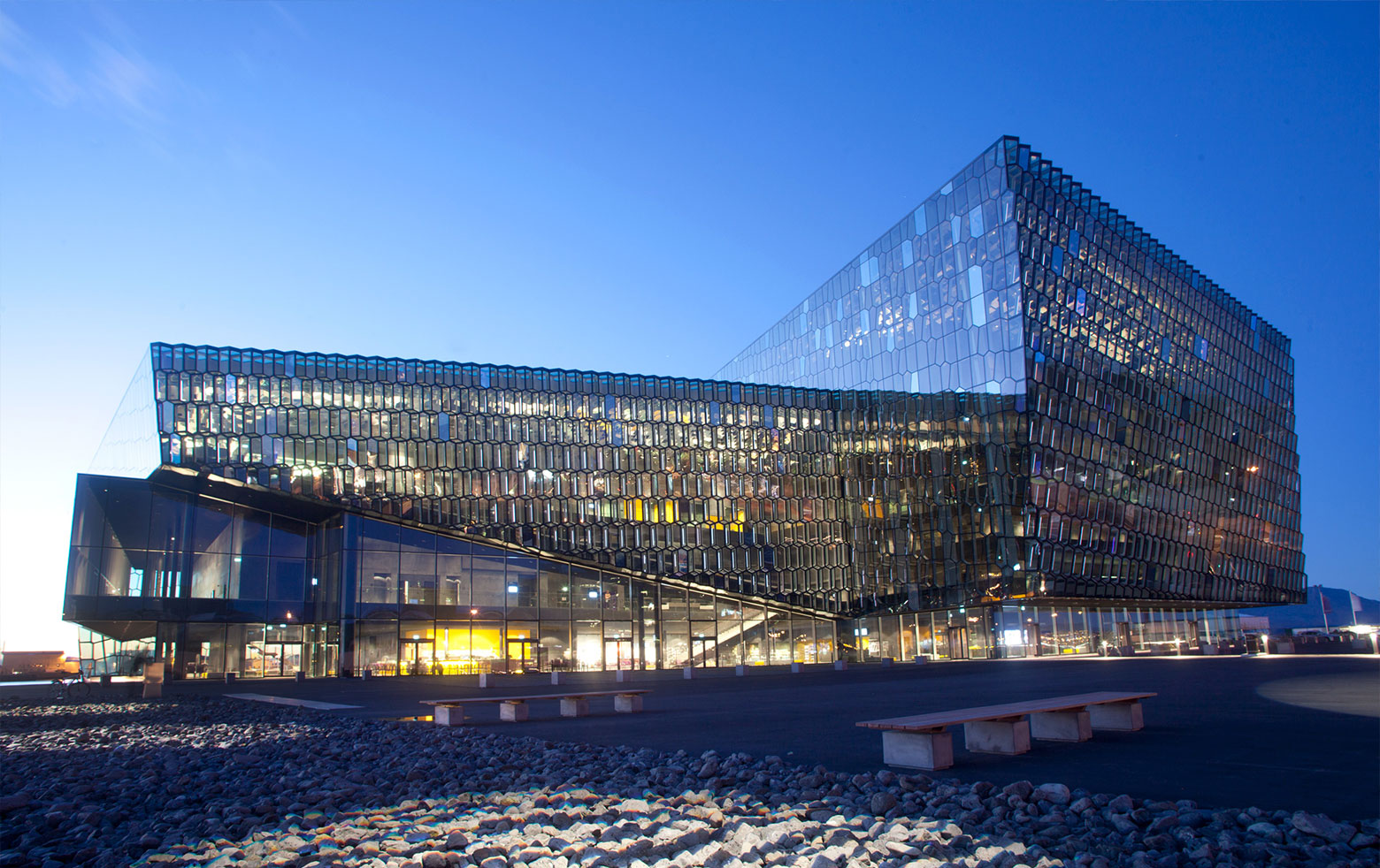 harpa-concert-congress-center-reykjavik-facade